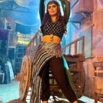 Sayantani Ghosh Instagram - 🌟नाचीज़ का नाम ,नीलोफ़र ... .. 🎥 @suryawvanshi #reel #dance #lovedancing #dancelife #dancelove #reelsvideo #reelsinstagram #trendingreels #trending #desigirl #instalike #instalove #actorslife #lovemyjob #love #newlook #sayantanighosh