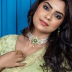 Sayantani Ghosh Instagram - 🌹Forever a Saree Lover.. Was so much fun creating this look.. Outfit n Fabric @vogzyindia #vogzyindia #vogzyonme . . #reels #reelsinstagram #reelsvideo #reel #reelgrowth #reeloftheday #reelitfeelit #reelit #reelindia #trendingreels #trendingsongs #trending #trendingnow #trendalert #saree #sareelove #sareelovers #sareelover #desigirl #love #instalike #instalikes #sayantanighosh
