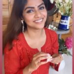 Sayantani Ghosh Instagram - 🌹फ़रवरी.... . #saturday #weekend #february #weekendvibes #weekendmood #mood #instagood #instamood #instadaily #instalove #instagram #instalike #instalikes #instalife #instalovers #reelsinstagram #reelkarofeelkaro #reeloftheday #reel #trending #trendingreels #trendingsongs #trendingaudio #reelitfeelit #reelit #love #sayantanighosh ❤️