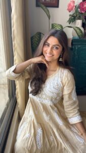 Sayantani Ghosh Instagram - 🌷हौले हौले ...
.
#dance #dancereels #trendingreels #trending #trendingsongs #trendingaudio #reels #réel #reelsvideo #reelkarofeelkaro #reelindia #reelkarofeelkaro #reelit #dancevideo #dancelover #dancelove #reelsinsta #reelslovers #reelslove #instalike #instalikes #instalove #love #lovedance #dancereels #happyrepublicday #sayantanighosh ❤️