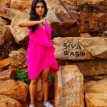 Shenaz Treasurywala Instagram - Why do we ruin our home country and not respect what God has given us?? I was shocked to see we have our own Grand Canyon in India!! This is in Andhra Pradesh. Gandikota ❤️👍🏾 what a stunning natural treasure!!!! What to expect - Jagged rocks Layered in shades of red. A view of the Penna river passes through the canyon floor as it cuts through the Erramala hills. It's also home to two ancient temples and a 12th Century fort. Sadly, you will be frustrated with how tourists have treated this gorgeous place with no respect and thrown kachra around. Why do we ruin our home country like this and not respect what God has given us?? #pricelessexperiences #travelromamcesmiles #uniquetravels #myindia Andhra Pradesh , India