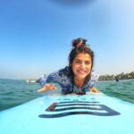 Shenaz Treasurywala Instagram - Yayyyy!! I'm getting better at this 🥰 hi everyone, happy Sunday!! A week ago I was at burnout and now I feel peaceful and calm again. And I owe that to this new hobby. I just took this whole week to take lessons every single day. And dedicating time to it and committing every single day is paying off. Today was my 6th day. I am no expert but I am feeling some confidence on the board now. My new year resolution is to take one week in every 2 months ( at least ) to dedicate to surfing 🌊 I also want to paint and learn the piano and tennis 🎾 2022 I'm coming for you!!! What new hobby do you plan to take up in 2022? When life becomes too overwhelming, hobbies help us relax. Doing something we enjoy outside of work can be beneficial for our mental health. So, let's all take up one hobby and commit to it ❤️ #hobbyforhealth #learningsurf #surfinghobby #travelromamcesmiles Goa, India