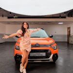 Shenaz Treasurywala Instagram - What do you look for when you're buying a car? I checked out Citroen's brand new stunning C3. This beautiful car is For Your Eyes Only and is ready to hit the Indian roads. What I love about it is you can choose customise the colour and more - I would choose this orange 🍊 Your Car Your Way – This New Citroën raises the bar for customization to match your personality. Can’t wait to get my hands on this beautiful car and take it on a road trip through India ❤️ @citroen_india #expressyourstyle #CitroenIndia #travelwithshenaz #ad