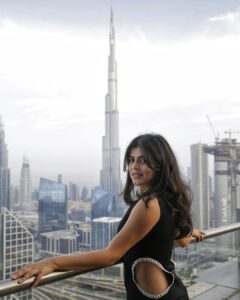 Shenaz Treasurywala Instagram - Tall buildings, Tall Trees, Tall Boys, Tall Girls or Tall Mountains- what's your favourite view? ;) Also tell me what else you like to do in Dubai. 

I can't choose between tall boys and tall trees 😅 ❤️

Here I have the view of the magnificent Burj Khalifa. 

World Records for the Burj Khalifa

Tallest building in the world
Highest number of stories in the world
Elevator with the longest travel distance in the world
Tallest service elevator in the world
What did I miss??

#visitdubai
#travelromancesmiles #traveldubai #burjkhalifa
@shaj_clicks thanksss for helping me! @visit.dubai