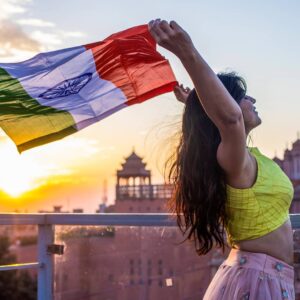 Shenaz Treasurywala Instagram - What do you love about your country? 

I've been traveling all over India since lockdown ended! And all I can say is India is truly incredible beauty and landscape. Our culture is rich. Our people are warm! Happy republic day!!!

 #republicday🇮🇳 #2020 #72ndrepublicday🇮🇳 #january26 
#travelwithshenaz #travelhotelsmiles

@that_dslr_guy_  @mr_camerawala @ridhivijay_photography thanks for meeting me in jaipur and taking these pics w me 

@yeh_lehenga_nahi_mehenga  thanks for the outfit