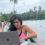Shenaz Treasurywala Instagram - What’s your current favourite show? What are you hooked on? I’m so hooked on #TheBoystv. Can’t stop. Won’t stop. Season 2 is even better than season 1. @primevideoin I love this show ❤️#travelwithshenaz #travelhotelsmiles #reelitfeelit #travelreel