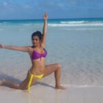 Shenaz Treasurywala Instagram - Goa 🇮🇳 or Jamaica 🇯🇲 or the Bahamas 🇧🇸 ? Guess where I am in this photo? :) and tell me why ❤️😊🧘🏽‍♀️ #travelwithshenaz #travelhotelsmiles #travelgram #traveltheworld