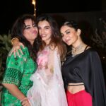 Shiny Doshi Instagram - Happy girls shine brighter ✨️ My sara💖 My yas 💖 #Diwali #party #allmine Home Sweet Home
