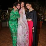 Shiny Doshi Instagram - Happy girls shine brighter ✨️ My sara💖 My yas 💖 #Diwali #party #allmine Home Sweet Home