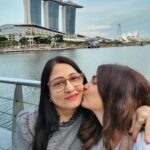 Shiny Doshi Instagram - My mother, my best friend ❤️ #maajaisakoinahi Marina Bay Singapore