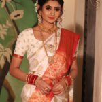 Shivangi Khedkar Instagram - There she glows ✨ #pallavi #mehndihairachnewaali @starplus Mon-Sat 5:30pm Mua: @i.am_akash7124_____ Photographer: @rohit_nirmale