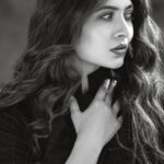 Shivangi Khedkar Instagram - Redirecting 🥀 Makeup by @muatriveni Shot by @saniasadhale Photography team @khushal_tilloo_photo @kaus_tube @netraphotography Retouched by @sudarshanmhaskar