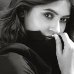 Shivangi Khedkar Instagram - Redirecting 🥀 Makeup by @muatriveni Shot by @saniasadhale Photography team @khushal_tilloo_photo @kaus_tube @netraphotography Retouched by @sudarshanmhaskar