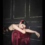 Shivangi Khedkar Instagram - Old rose, Young eyes, & a Vintage mind . . . Location: @shubham.panse.studios Photographer: @shubham.panse.photography Styling: @style_with_rucha Makeup: @divyasancheti Hair: @thecolorpalette_heenashaikh