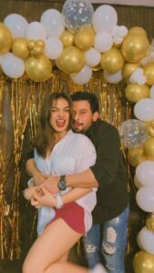Shivani Jha Instagram - Kukad da bday hai! 😍😍♥️♥️

@leenesh_mattoo Happy Birthday baby♥️

@sakshisharma68 @riitushivpuri @rupesh.kataria.r ♥️

#reels
