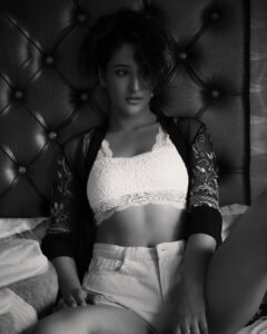 Shivya Pathania Instagram - You’re the photos in your bedroom, and the future you dream of.
You’re made of so much beauty, but it seems that you forgot
When you decided that you were defined by all the things you’re not.
Not by Erin Hanson
.
📸 @studiodenz  You make me fall in love with my rawww authentic self 🌺🌈🧚