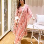 Shraddha Arya Instagram - 🌸 @labelkanupriya @sonyashaikh