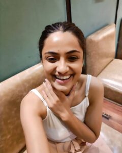 Shritama Mukherjee Instagram - Hey, my loves... How are y'all? I'm aware that I haven't been able to post that frequently in the past few months, and you guys never forget to remind me that through your DMs and comments (and I can't thank you enough for that 🤗). I'm not going to make excuses and just be honest with you guys here (I'm a pathetic liar anyway, so not even gonna try🙄)...

Working on my own start up @thegreenmavenn , creating a brand from scratch has been quite a roller coaster ride tbh, especially being a bootstrapped business that we are. We are a small team and I'm involved in every step of the way. From planning content, to editing and posting them, to answering each and every concern over DM, to heading the R&D team, to formulating products, to writing content for packaging and website, to working on the future product line, to designing, to conceptualizing photoshoots, and the list goes on...

On top of this, I have personal responsibilities of Stella and myself. Living all alone in the city of Mumbai, away from my family, especially during the COVID times have been really tough. I know social media has become an important part of all our lives.. but at the same time I feel we need to give ourselves the time to process, heal and connect at our own space. On this note, I'm promising you that I will do as much as I can to stay in touch. You guys are my insta fam jam and I love you. Thanks for understanding and always being there. ❤️