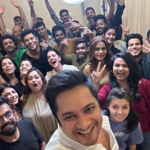 Shruti Seth Instagram - Bonafide Bride S2 
The best thing to wrap 2022 with.
Thank you @charubudhiraja02 @saltmedia.in @firdaussuhail @farhanzamma @dibyachatterjeee @tarunachpal @ranjitrodricks @nici.o.tine @tulsi5solanki @pujashrijain @mahaleqa @shubhikasharma @papadontpreachbyshubhika @_shrutisancheti @sulakshanamonga @mayasanghavijewels for making me look and feel fabulous. This show was just so special and so much fun! 
Here’s to reuniting in the new year for more fun shows together ♥️♥️♥️♥️

#show #nonfiction #bonafidebride #host #anchor #tlc #shruphotodiary
