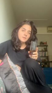 Shruti Seth Instagram - Truth be told 😛

#coffee #coldbrew #thesimplebrew #reels #trending #shruphotodiary