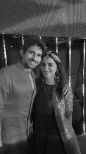 Shruti Seth Instagram - Hosting @visitjajpur Mahotsav with @huseinkk 

Always delightful to work with you wise friend. 
I learn so much from you every time we work together.
Your happy disposition, your kindness, your sense of calm and your professionalism. 
Thank you for always being such a supportive colleague and may I always be lucky to share many more work opportunities with you. 

🥰

#host #anchor #emcee #colleagues #shruphotodiary