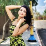 Shruti Sharma Instagram - 🤗🌿🥀 📸 @yogesh_gupta4545 Wearing @onlyindia #colors #nature #photography #shrutisharma #actor