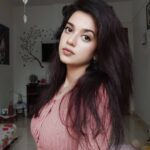 Shruti Sharma Instagram - You are allowed to do things differently...🦋 . . . #glow #girl #peachy #thoughts #nofilters