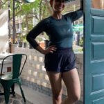 Shruti Ulfat Instagram - Back to my basics.. thanks my Guruji .. @louisfitness10 i am Now and Here 💪💚 . . . #shrutipanwar #actor #actorslife #passion #fitnesswoman #fitnessfreak #fitnessinfluencer #healthiswealth #day186 # 💚🌞shruti