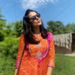 Simple Kaul Instagram - It is toooo sunny indeed ☀️ but still gotto pose 😜 📷 @bhavishya_b ♥️