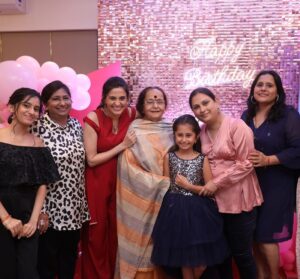 Smita Bansal Instagram - You know the birthday season is over when there is no more cake in the house😂😂
#anaaghasbirthday #happyday #peopleilove #happymemories #mummasbabygirl #anaagha #love #instalove