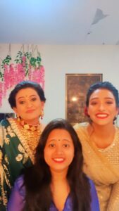 Smita Bansal Instagram - Khwaabon khayalon khwahishon ko chehra mila. ♥️
.
My people are my people 
None of your people 🙃
.
@bansalsmita_ @aakanshashukla0803