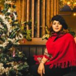 Sneha Wagh Instagram - Christmas is never over! Until there is love and the feeling of making someone else happy, it’s Christmas everyday… Some photo dump from my cute Xmas shoot! 🎄❤️ . . #MerryChristmas #Christmas2022 #ChristmasFeels #christmastime #sarange #sarangesneha #snehawagh #ssnehawagh