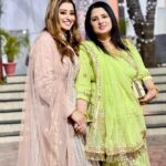 Somi Khan Instagram - Kinna sohna tenu Rab nay banayaaa @shahnaz832 #ammijaan❤️ #missyou ❤️
