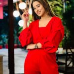 Somi Khan Instagram - ❤️‍🔥 . . . Beautiful outfit by @cameo_store_official