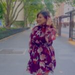 Somi Khan Instagram - Khudi se maine ishq kiya re 💞 ———————————————————————- #selflove #selfcare #love #positivity Sydney, Australia