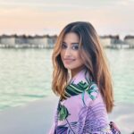 Somi Khan Instagram - Savero Ka Tu Mere Suraj Lage 💛🌞 . . . Outfit @fashionstruc