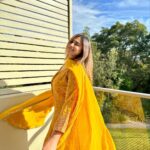Somi Khan Instagram - Desi girl 💛🌼 Sydney, Australia