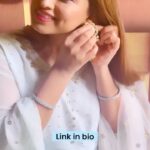 Somi Khan Instagram - Be camera-ready every time with @toothsi_aligners These aligners straighten tedhe-medhe teeth and closes gaps between the teeth in just 6-8 months. You don’t have to compromise on your comfort because they’re completely hassle-free and invisible, no one will be able to tell that you’re wearing them. No more metal taar wale braces or going to the clinic again and again, just book your FREE at-home teeth scan and your job is done. Click on the link in my bio & start your toothsi journey today! Use my promo code TTIB22SOM for great discounts. #toothsi #toothsialigner #toothsialigners #smiletransformation #teethstraightening #invisiblebraces #toothsitribe #teethstraighteningathome #smilemakeoverathome #ad