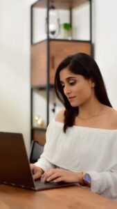 Soumya Seth Instagram - Jack of all trades but master of none is better than know just one. 

#VaRealtor #RealtorLife #Blessed #Greatful #SomyaSethHomes 
#RealEstate #NovaRealtor #LuxuryLiving #DreamsDoComeTrue #Believe #HouseHunters #WomeinInBusiness #Vienna #DreamHome #Southriding #Alexandria #Ashburn #LoudounCounty #Fairfax #Herndon  #Mclean #GreatFalls #Arlington #FallsChurch #Investment #Buying #Selling #Pearsonsmithrealty #Foxessellfaster