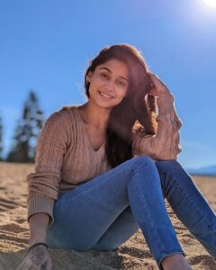 Soumya Seth Instagram - You don’t need a filter if you are willing to accept life as it is !! #tuesday 
Reliving this moment before I begin today!