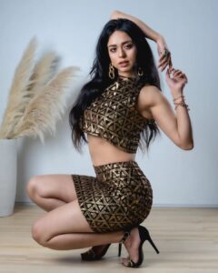 Soundarya Sharma Instagram - Wear brown, be gold ⭐️
.
Outfit: @swats.star

#SoundaryaSharma  #BB16 #BiggBoss16 #SoundaryaSquad #SquadSoundarya #Dimpledoll