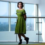 Sowmya Menon Instagram - The crown May tilt, but never fall 👑 💚 👗@chakitha_designs @janki_remya_akhilesh 📷 @pkp_photography___ 💄 @alagne_signature #fashionstyle #photoshoot #actor💥