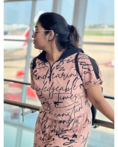 Srinisha Jayaseelan Instagram - Singapore are you ready 💜❤️😍🔥
Very much excited to see you all in @immancomposer sir’s live in concert on 25th September at Esplanade hall !💜❤️

#singer #playback #dimman #live #singapore