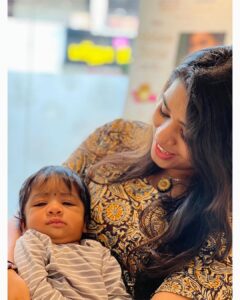 Srinisha Jayaseelan Instagram - Meet my Xerox🥺💜❤️
Couldn’t hold myself from posting these adorable pictures with my niece💜❤️
📸: @madhujoshika_jayaseelan 😘
#myhappyplace #myhappiness #angel #mydoll #niece #babygirl
