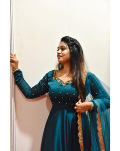 Srinisha Jayaseelan Instagram - 18.03.2022✨💜❤️
The day I realised that everything happens for a reason. Wait on God and trust in Him. He wants the best for us. He wants to take us from glory to glory, and from victory to victory. This will be one of the days I’ll cherish for life ❤️ Thank you so much Raaja sir for the biggest opportunity!
📸: @shot.ssup ✨
Wearing: @deepoo_designers ✨