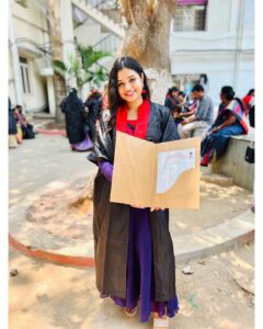 Srinisha Jayaseelan Instagram - Finally!✨
Srinisha Jayaseelan B.com., 💜❤️
Thankful to God, Family,Friends and teachers✨