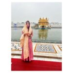 Srishti Jain Instagram - The beautiful golden temple! I don’t think I can describe in words how peaceful and beautiful this experience was❤️ PS- swipe forclose up of my look 💕 . . . . . . . . . . . . . . . . . . . . . #goldentemple #gurudwara #rab #blessings #love #light #happiness #instagood #instagram #instalike #instadaily #explorepage #blessed #bliss #postoftheday #newpost #punjab #amritsar Golden Temple