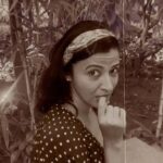 Suhasi Dhami Instagram - Samajh bhi Lo saiyaan 🙏🙏🙏 #blackandwhite #reels #songs #bollywood
