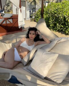 Sukirti Kandpal Instagram - Sojourn 🌊🌸🐈👩🏻‍🦱🍹.
