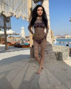 Sukirti Kandpal Instagram - Moana vibes 👩🏻‍🦱🌸🐈🥰🥰
